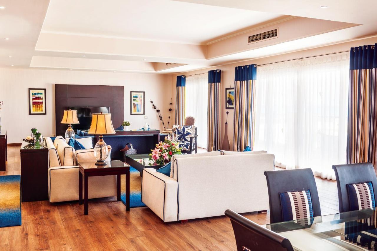 Rixos Alamein - Full Board Plus Эль-Аламейн Экстерьер фото A suite at the hotel