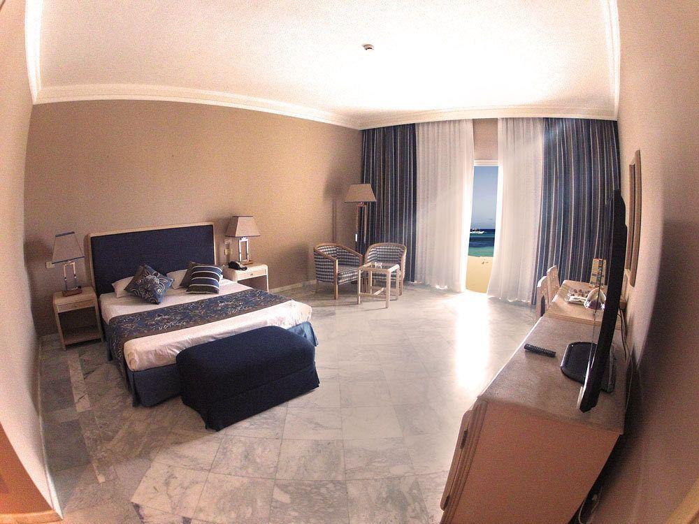 Rixos Alamein - Full Board Plus Эль-Аламейн Экстерьер фото A room at the hotel