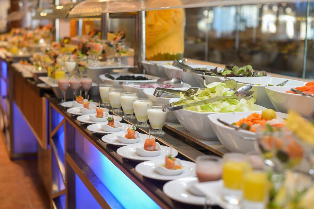 Rixos Alamein - Full Board Plus Эль-Аламейн Экстерьер фото A salad bar